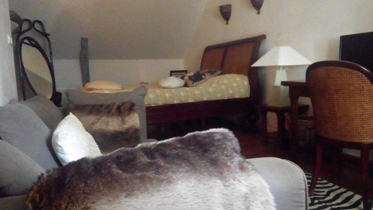 Auberge Fleurie Montsalvy Extérieur photo